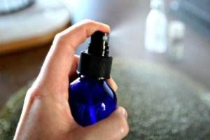 Spray air fresheners
