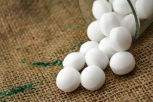 Preventing mice with moth balls