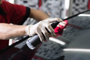 How to safely decontaminate automotive glass